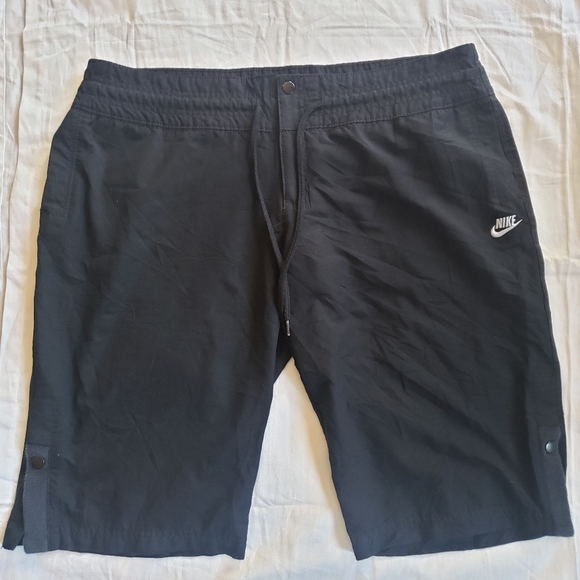 💙Black Nike Shorts - Picture 1 of 5